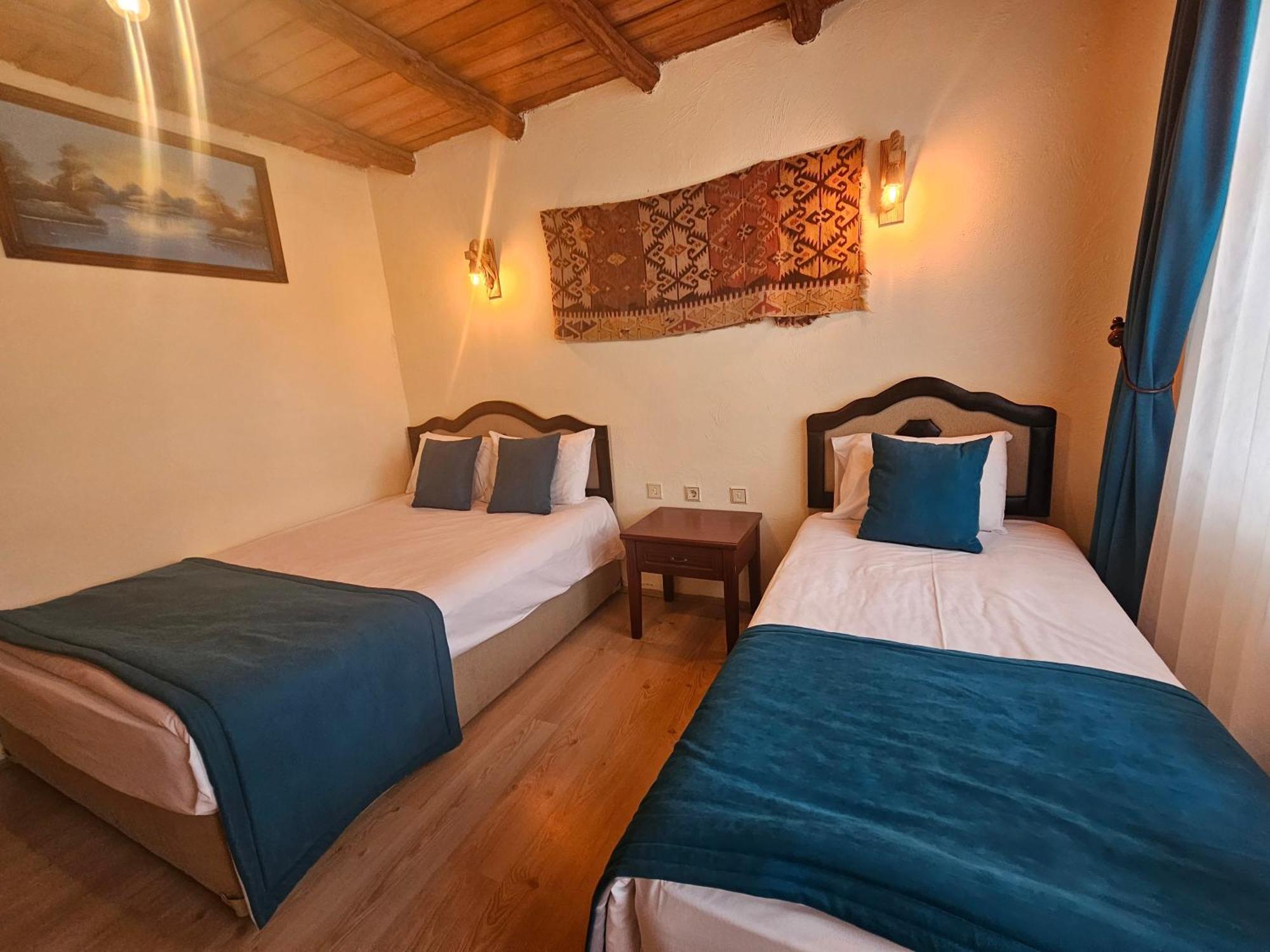 Muskara Cave 4*