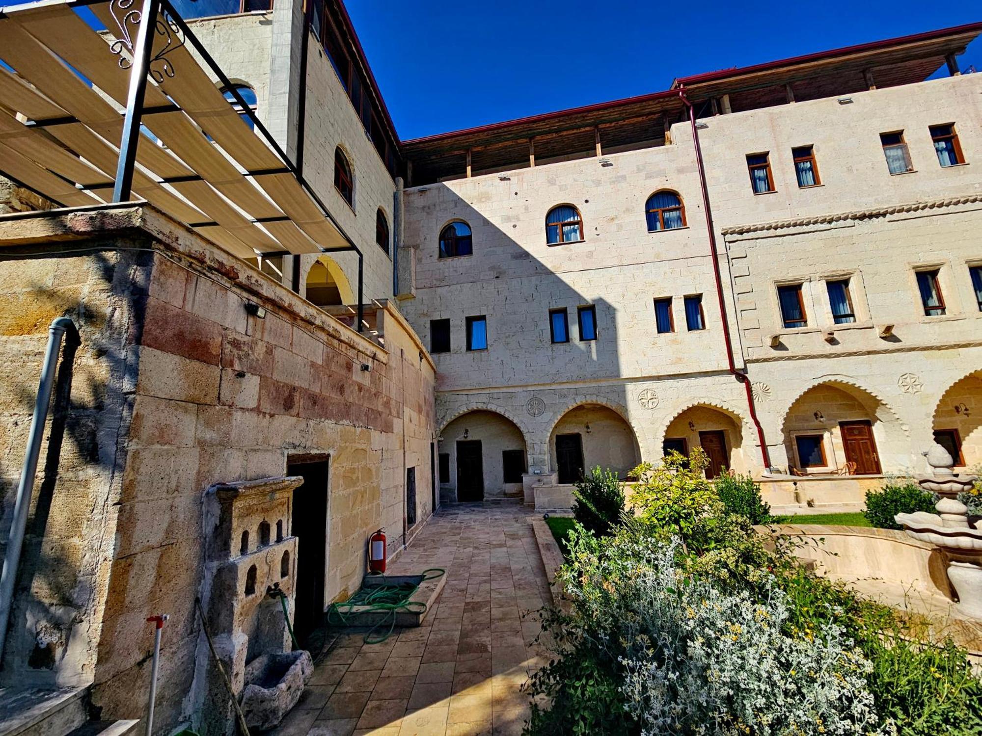 Muskara Cave Hotel 4*