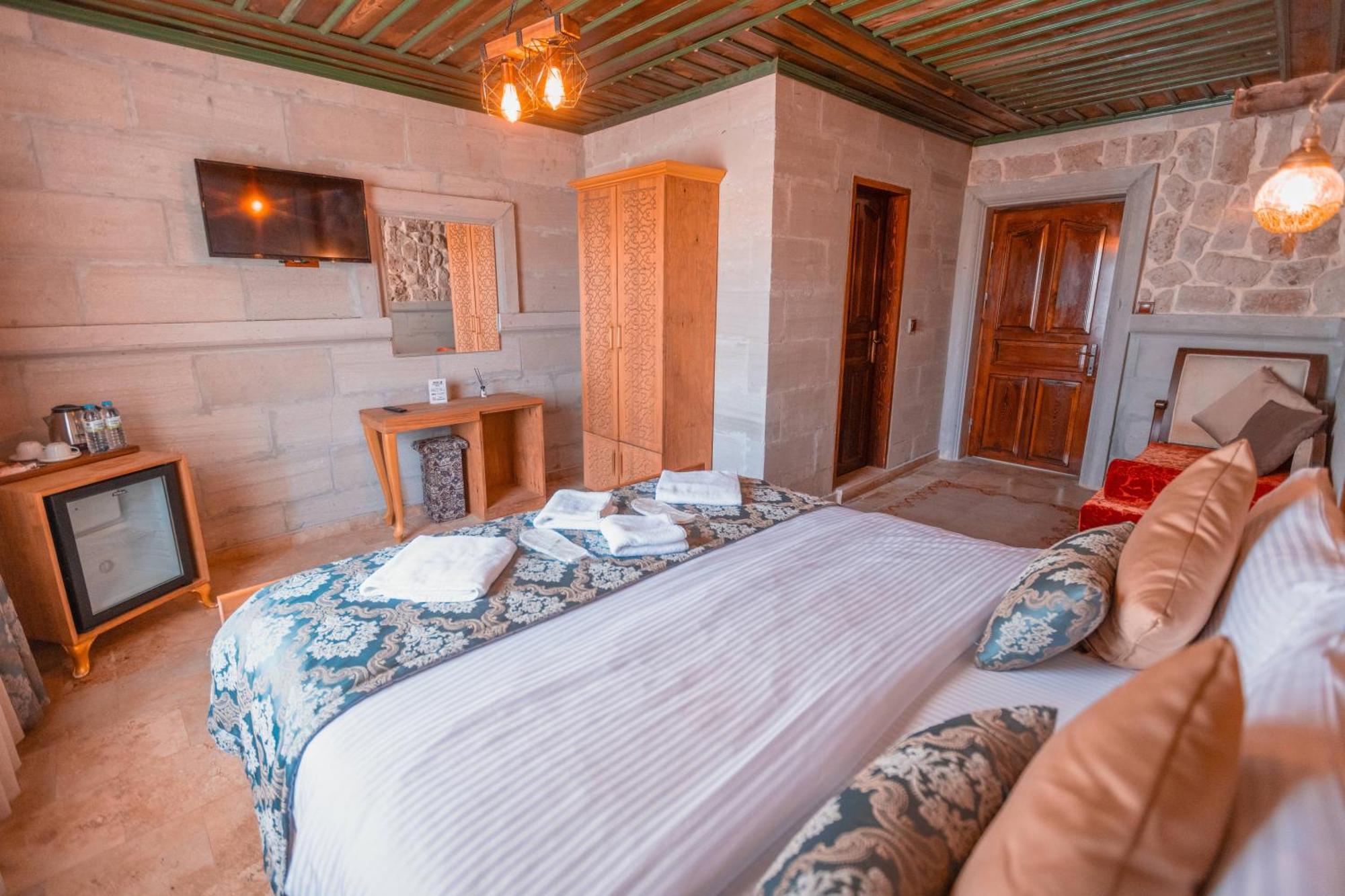Muskara Cave 4*